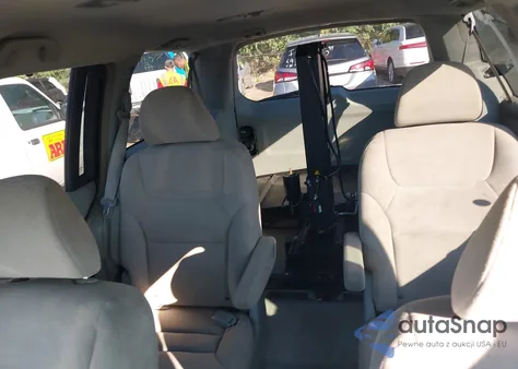 2005 Honda Odyssey Ex z USA, uszkodzony, nr VIN 5FNRL38425B103825